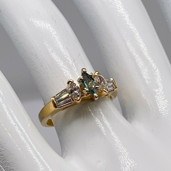 YELLOW GOLD MARQUISE ALEXANDRITE DIAMOND RING - Picture 1 of 5